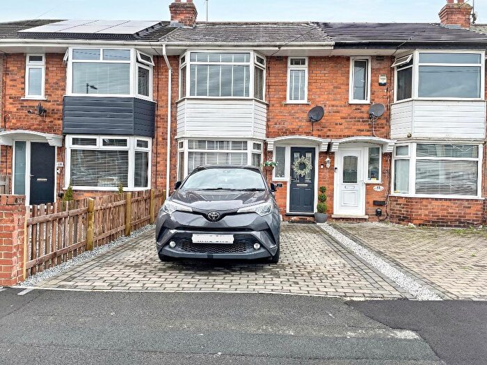 3 Bedroom Terraced House For Sale In Manor Rd, Hull, HU5