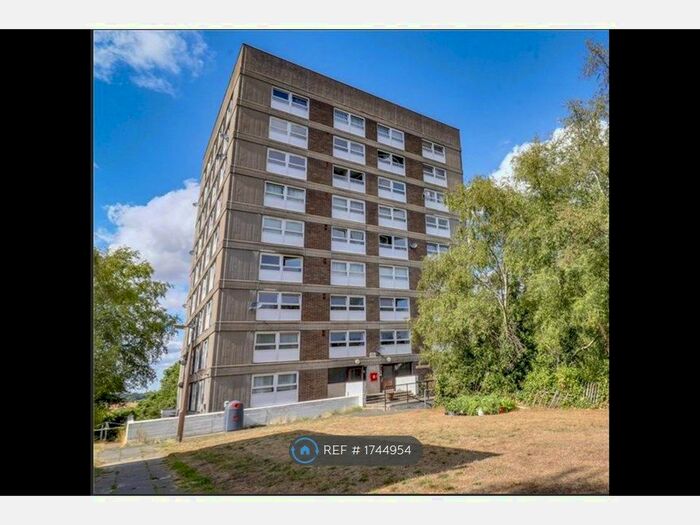 2 Bedroom Flat To Rent In Sir Francis Way, Brentwood, CM14
