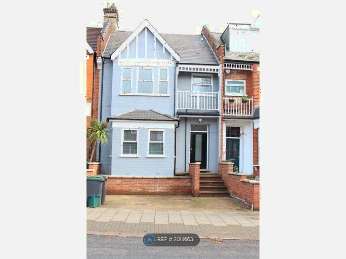 2 Bedroom Flat To Rent In Park Road, London, N8
