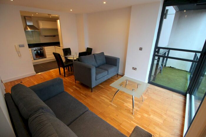 2 Bedroom Flat To Rent In Hill Quays, Jordan Street, Southern Gateway, M15