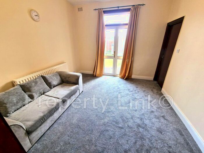 2 Bedroom Flat To Rent In Ripple Road, Barking, IG11