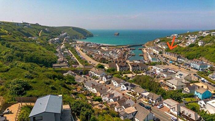 4 Bedroom Terraced House For Sale In Cliff Terrace, Redruth, Portreath, TR16