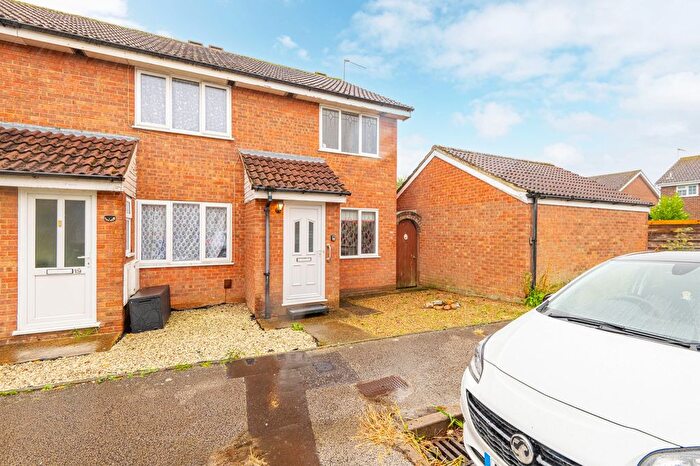 2 Bedroom End Of Terrace House To Rent In Wannock Close, Carlton Colville, NR33