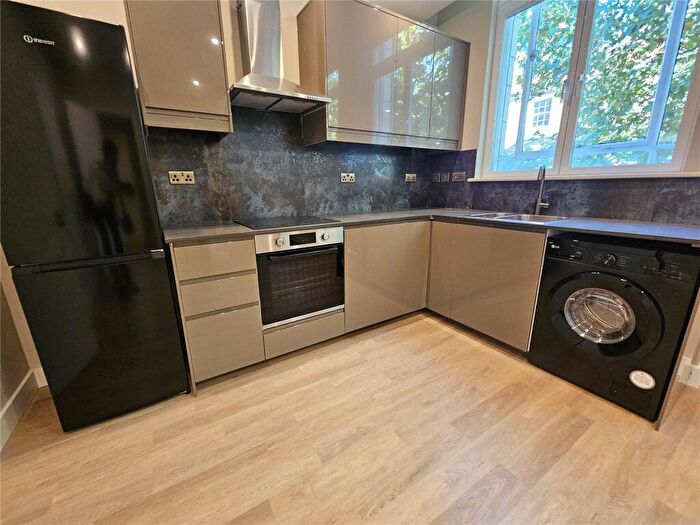 1 Bedroom Apartment To Rent In North End, Croydon, CR0