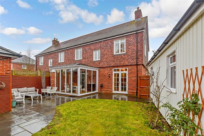 3 Bedroom Semi-detached House For Sale In Three Fields Road, Tenterden, Kent, TN30