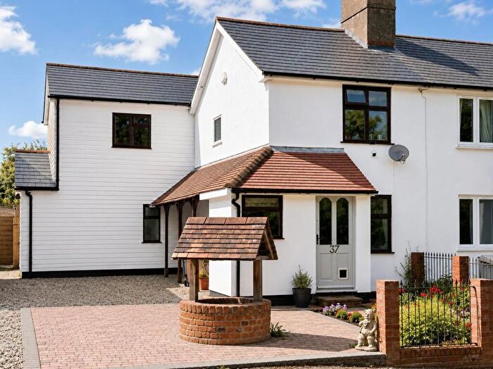 3 Bedroom Semi-Detached House For Sale In Main Road, Little Leighs, Chelmsford, CM3