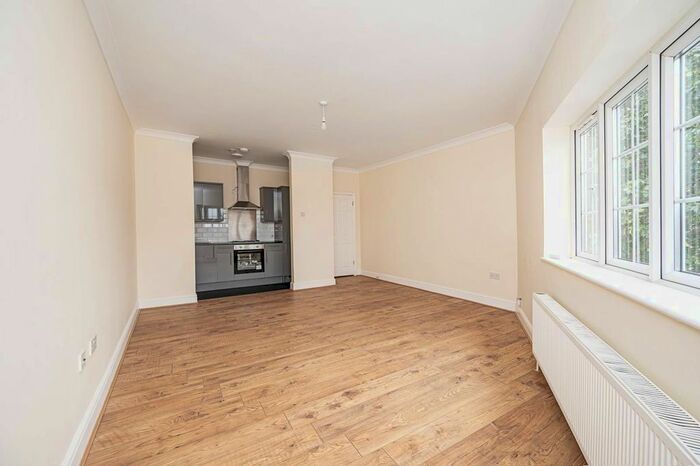 1 Bedroom Flat To Rent In Midland Road, Leyton, London, E10