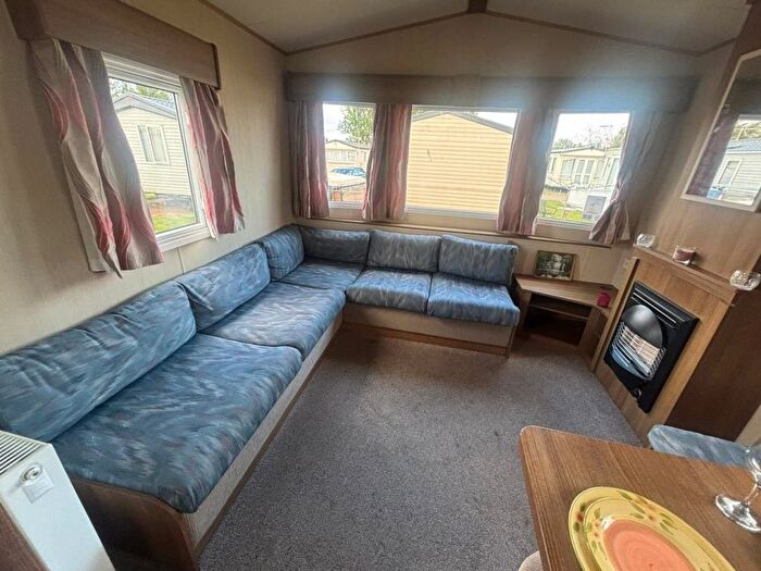 2 Bedroom Park Home For Sale In Beach Road, St. Osyth, Clacton-On-Sea, CO16