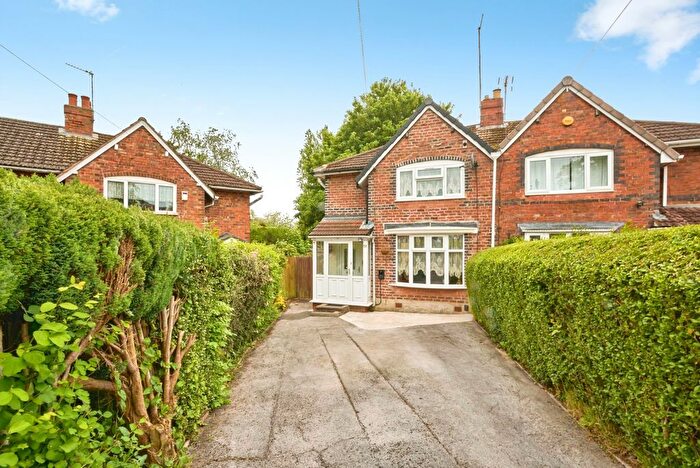 3 Bedroom Semi Detached House For Sale In Brockhurst Street, Walsall, West Midlands, WS1