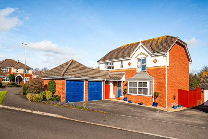 4 Bedroom Detached House For Sale In Painters Mead, Hilperton, BA14