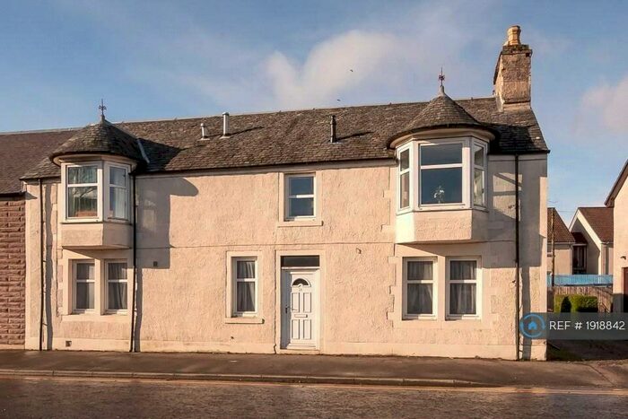2 Bedroom Flat To Rent In Gallowhill, Crieff, PH7