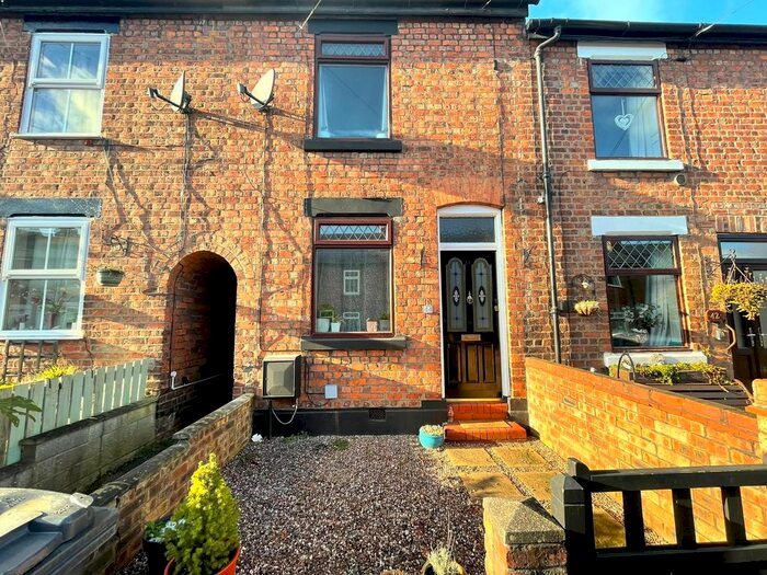 2 Bedroom Property To Rent In Moreton Street, Northwich, CW8