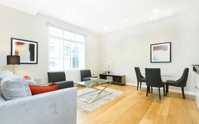 2 Bedroom Flat To Rent In Mortimer Street, Mayfair, W1W