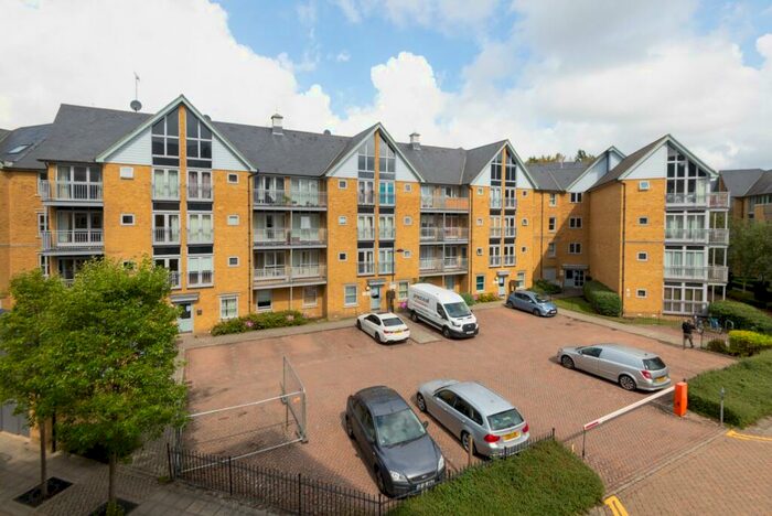 2 Bedroom Flat To Rent In Bingley Court, Canterbury, CT1