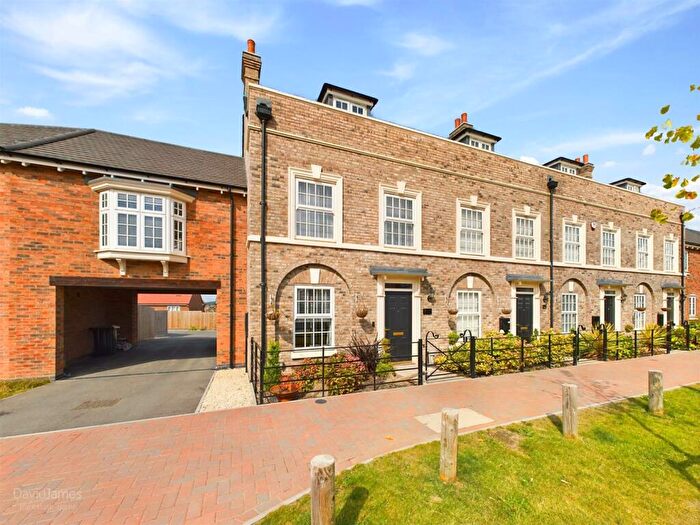 3 Bedroom Town House For Sale In Halford Avenue, Mapperley, Nottingham, NG3