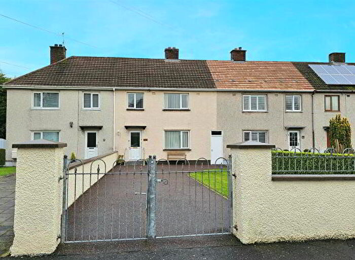 3 Bedroom Mid Terraced House For Sale In Rosebrook Avenue, Carrickfergus, BT38
