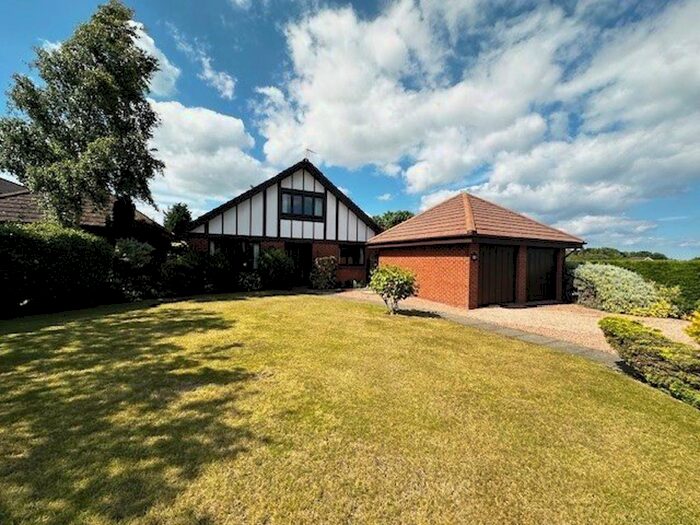 4 Bedroom Detached House To Rent In Priory Gardens, St. Andrews, KY16