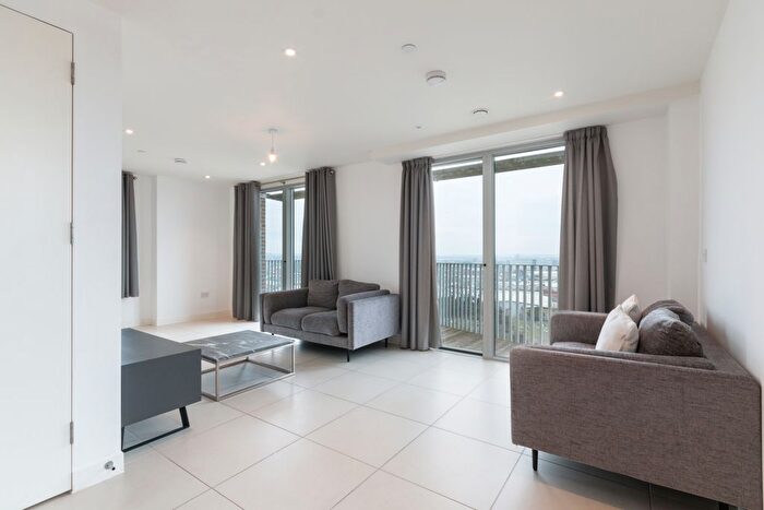 2 Bedroom Flat To Rent In Rehearsal Rooms, North Acton, W3