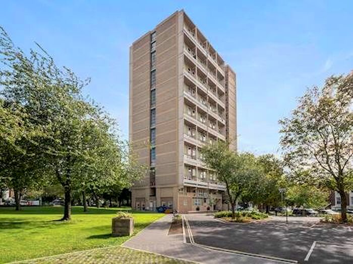 2 Bedroom Flat To Rent In Lanark Road, London, W9