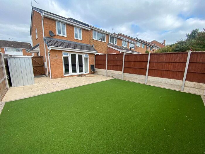 2 Bedroom House To Rent In Winds Point, Hagley, Stourbridge, DY9