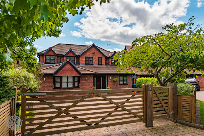 4 Bedroom Detached House For Sale In Poynt Chase, Worsley, Manchester, Greater Manchester, M28
