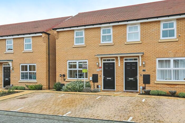 3 Bedroom Semi-Detached House For Sale In Chambers Way, Godmanchester, Huntingdon, PE29