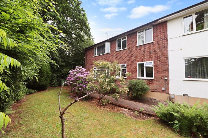 2 Bedroom Maisonette For Sale In Kingfield Drive, Woking, Surrey, GU22