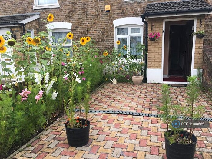 1 Bedroom Maisonette To Rent In Wembley, Wembley, HA0