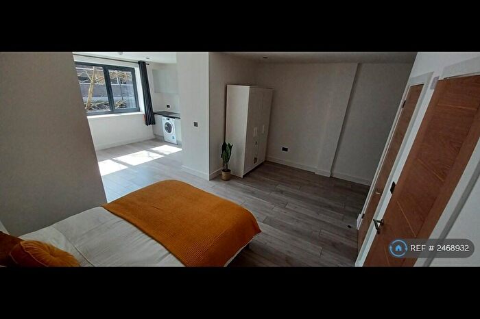 1 Bedroom Flat To Rent In Princes Street, Stafford, ST16