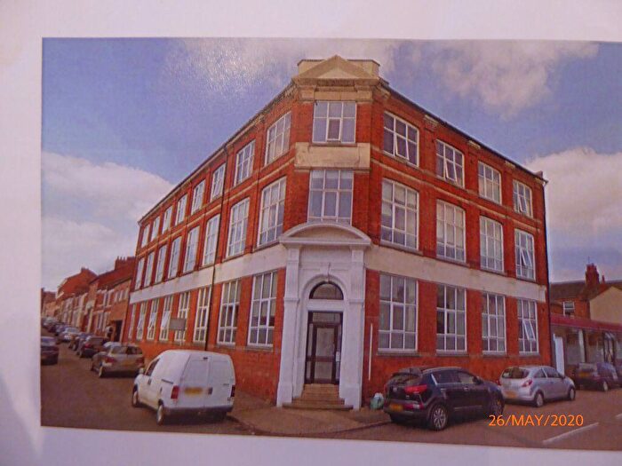 1 Bedroom Flat To Rent In Artizan Road, Northampton, NN1