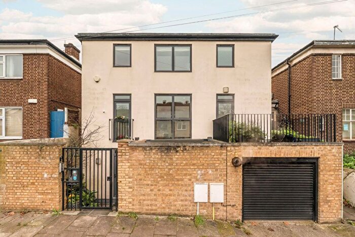 4 Bedroom Detached House For Sale In Winforton Street, Greenwich, SE10