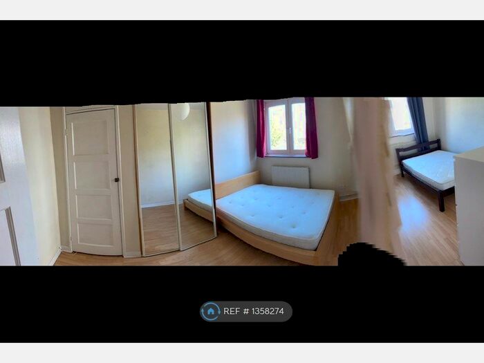 3 Bedroom Flat To Rent In Canrobert Street, London, E2