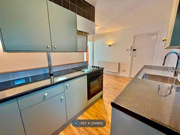 2 Bedroom Flat To Rent In Cardiff Road, Luton, LU1