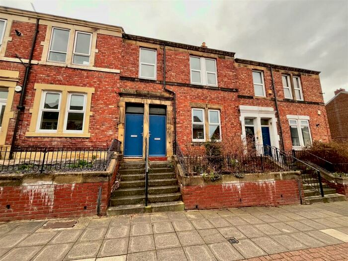 3 Bedroom Apartment To Rent In Brinkburn Avenue, Bensham, Gateshead, NE8