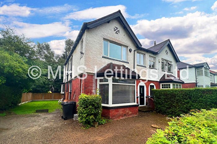 5 Bedroom Semi-Detached House To Rent In Church Wood Avenue, Leeds, LS16