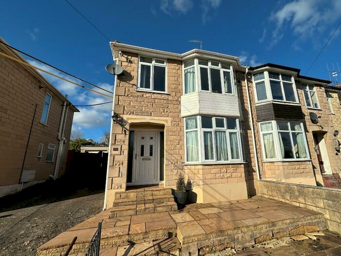 Houses to rent in Melksham, Wiltshire