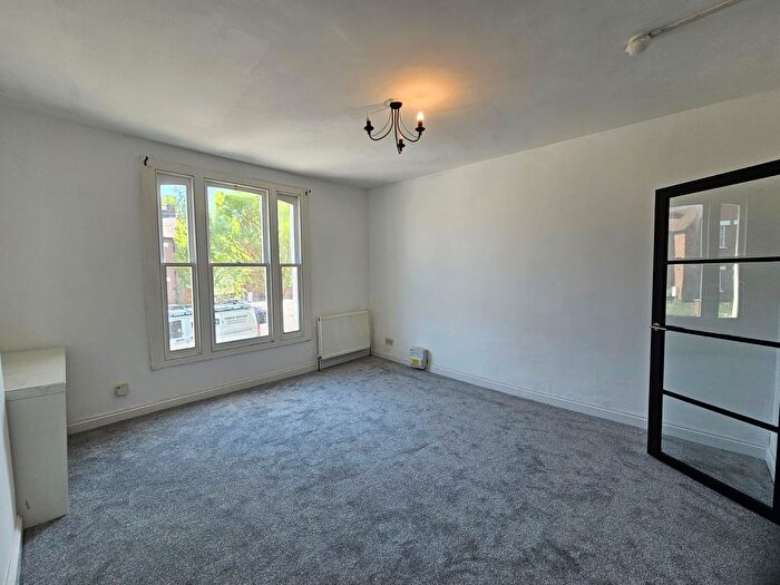 1 Bedroom Studio To Rent In Elgin Road, Croydon, Surrey., CR0