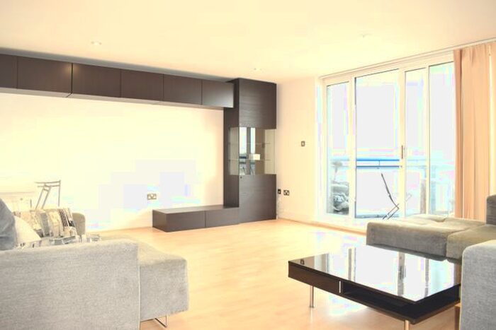2 Bedroom Flat To Rent In Apollo Building, Newton Place, Isle Of Dogs, London, E14