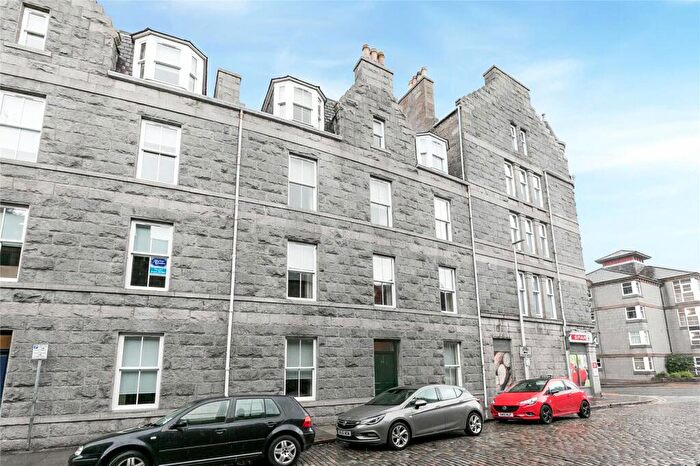 2 Bedroom Flat To Rent In Baker Street, Aberdeen, AB25