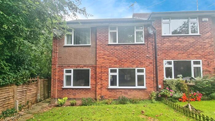 2 Bedroom Maisonette To Rent In Frilsham Way, Coventry, CV5