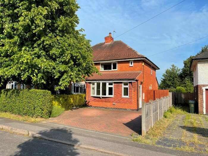 3 Bedroom Semi-Detached House To Rent In Cliff Crescent, Radcliffe-on-Trent, NG12