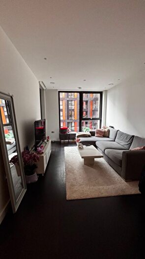 2 Bedroom Flat To Rent In Ponton Rd, SW11