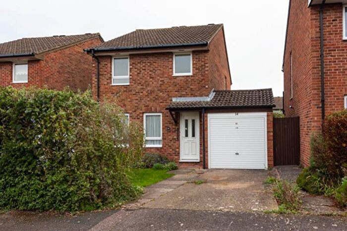 3 Bedroom Link Detached House To Rent In Hayes Close, Marston, Oxford, OX3
