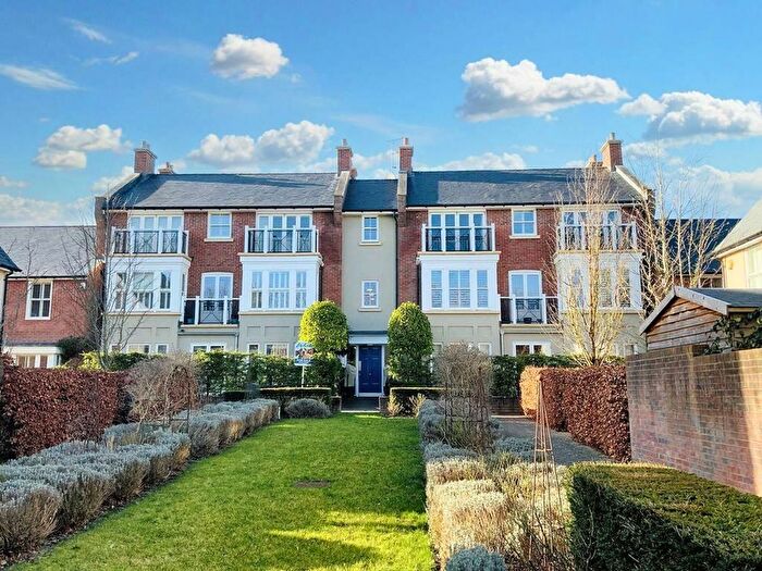 2 Bedroom Flat To Rent In Shoesmith Lane, Kings Hill, ME19