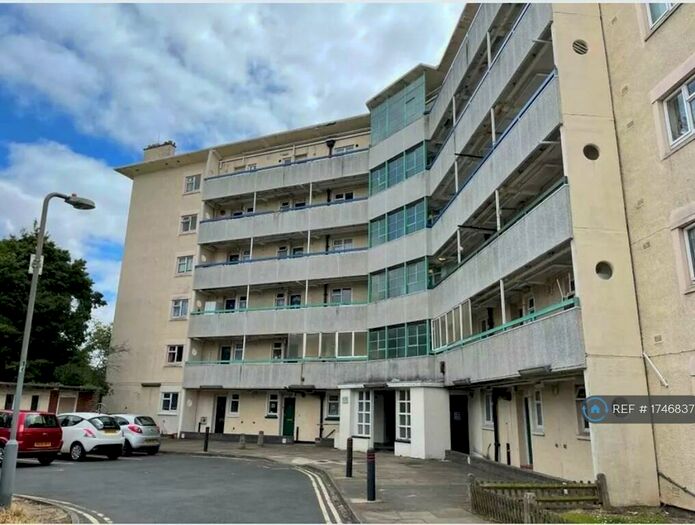 2 Bedroom Flat To Rent In Greenfield House, Birmingham, B26