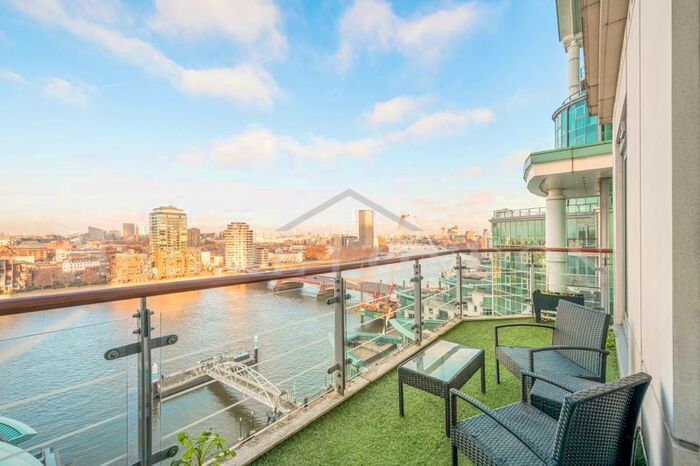 3 Bedroom Flat To Rent In Hamilton House, St George Wharf, Vauxhall, SW8