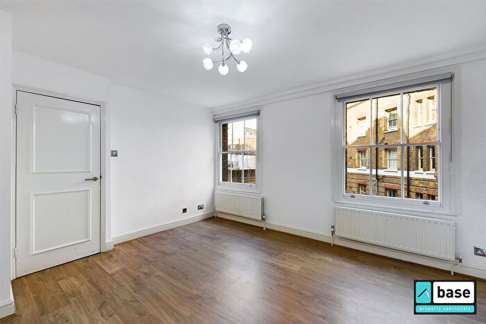 Studio To Rent In The Cloisters, Commercial Street, Spitalfields, E1
