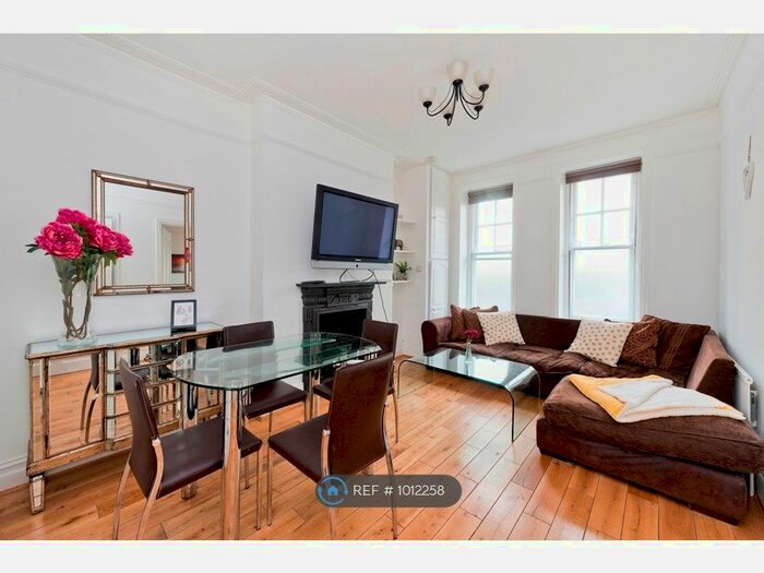 1 Bedroom Flat To Rent In Welbeck Court, London, W14