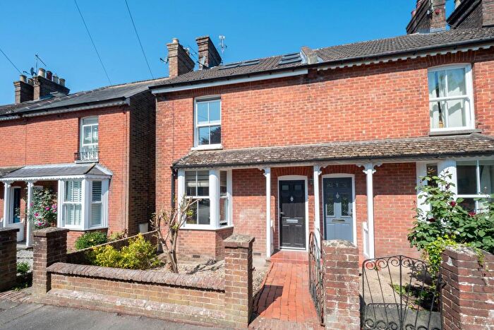 3 Bedroom Semi-Detached House For Sale In Burford Road, Horsham, RH13