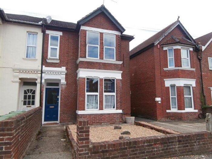 6 Bedroom Semi-Detached House To Rent In Arthur Road, Southampton, SO15